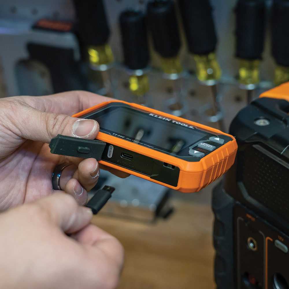 Şarj Edilebilir Profesyonel Termal Kamera, 49.000 Piksel, Wi-Fi Veri Aktarımı